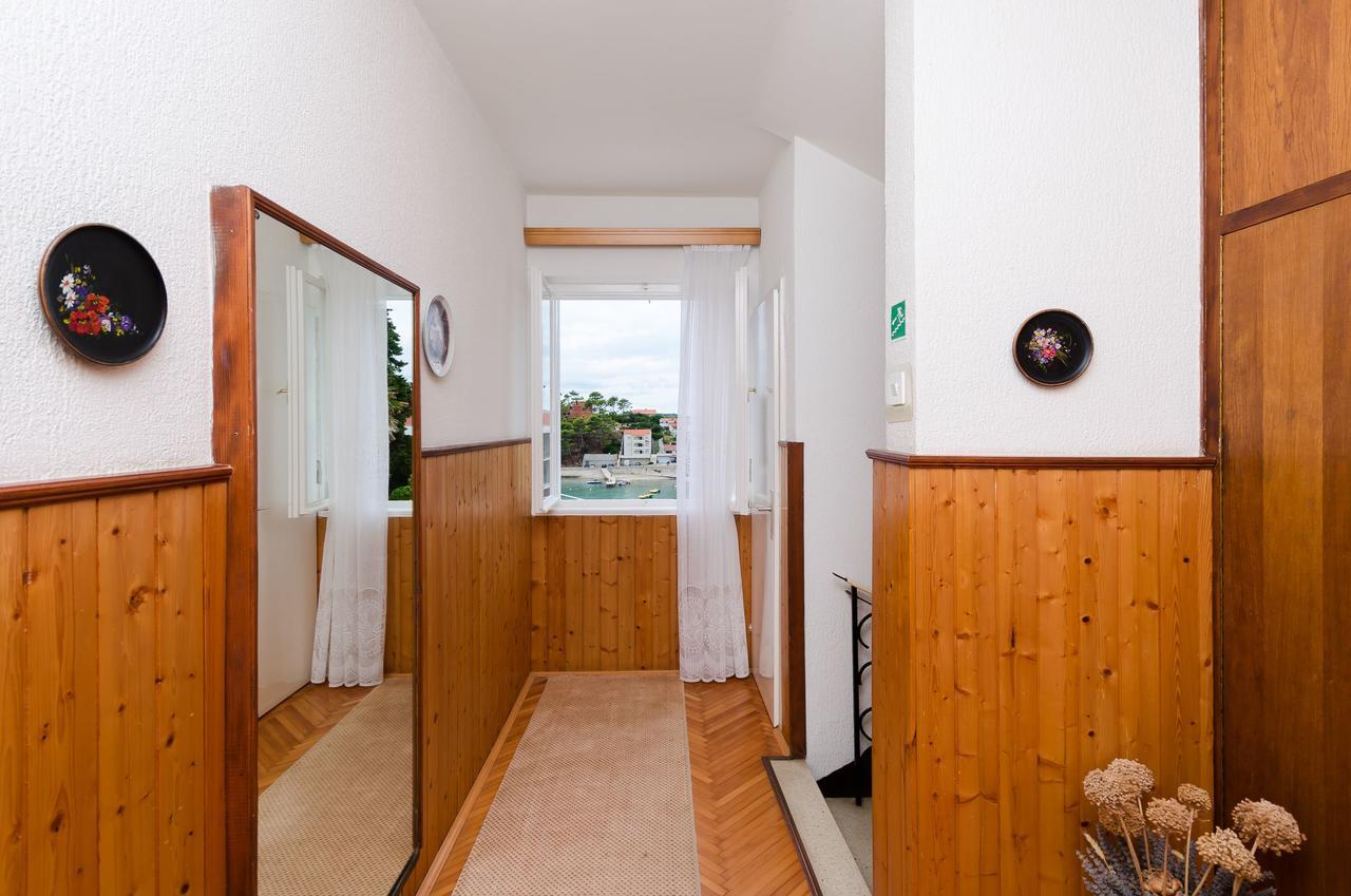 Rooms Mihaela Rab Town Exteriör bild